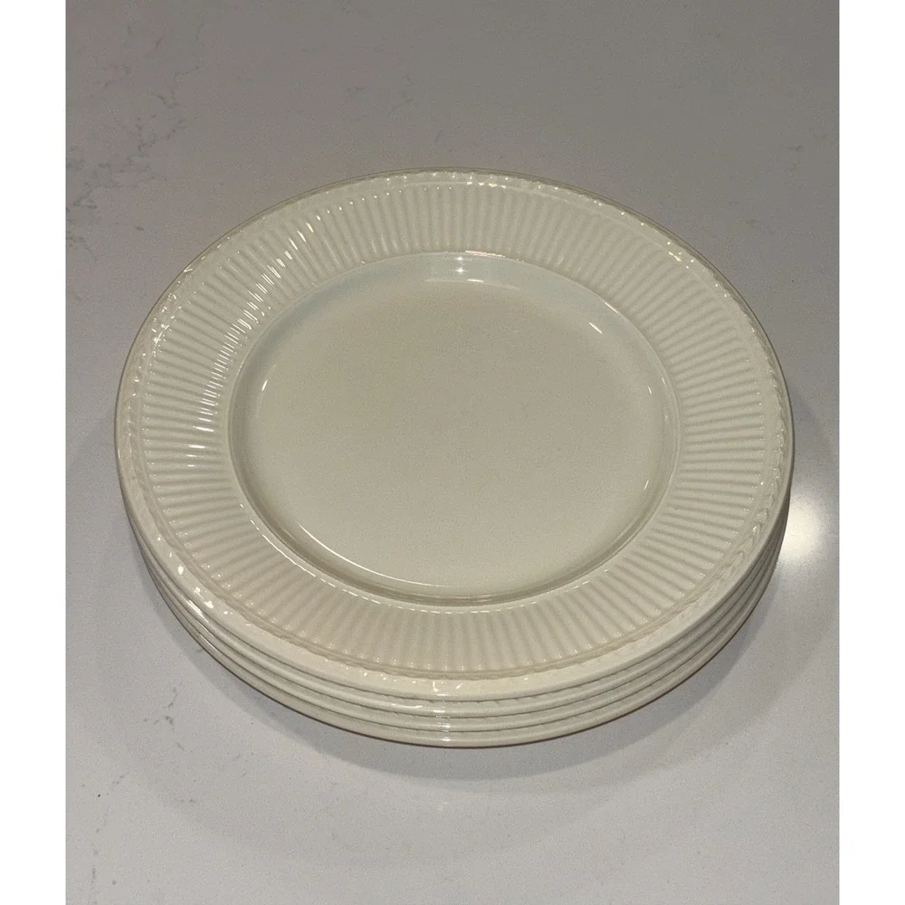 Wedgwood Edme Etruria & Barlaston Ivory Cream 10 1/2
